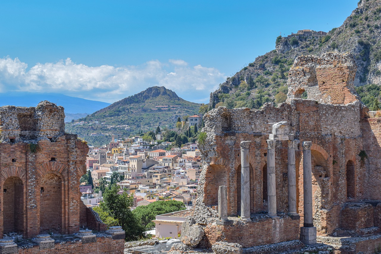monument, amphitheatre, ruins-5574447.jpg
