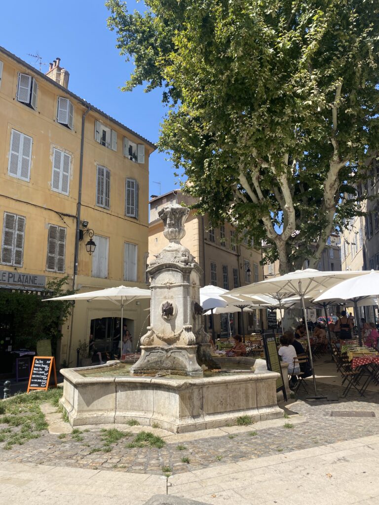 Praça em Aix-en-Provence